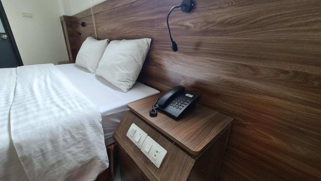 Thanh Hang Hotel Near Emerald My Dinh هانوي المظهر الخارجي الصورة